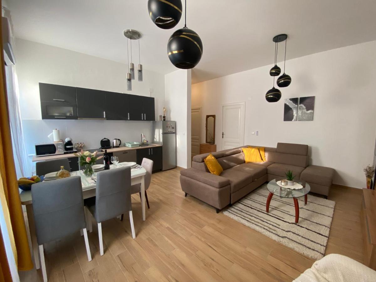 Apartman Andela Pula Centar Exterior photo